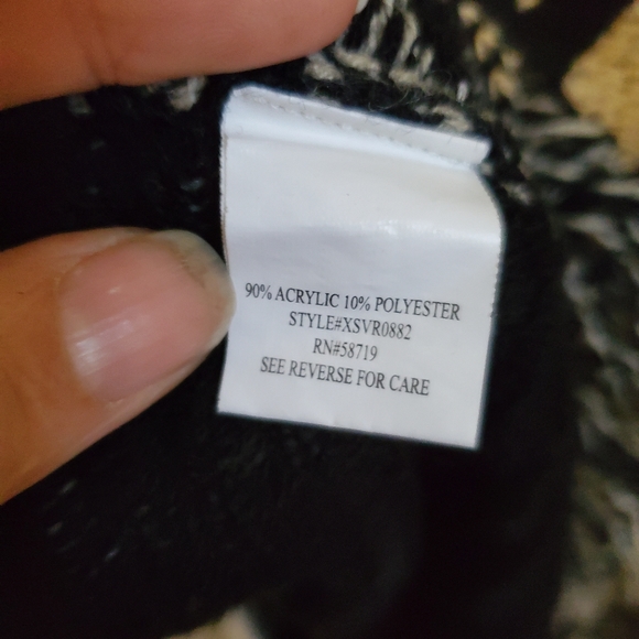 NEW New York Collection Southwestern Tie Front Poncho Sweater - Picture 11 of 11